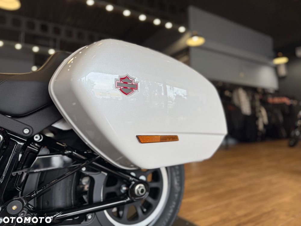 Harley-Davidson Softail Low Rider - 4