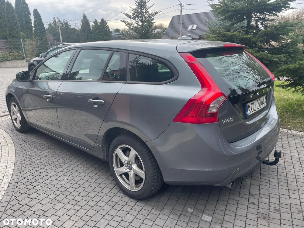 Volvo V60 D3 Momentum - 6
