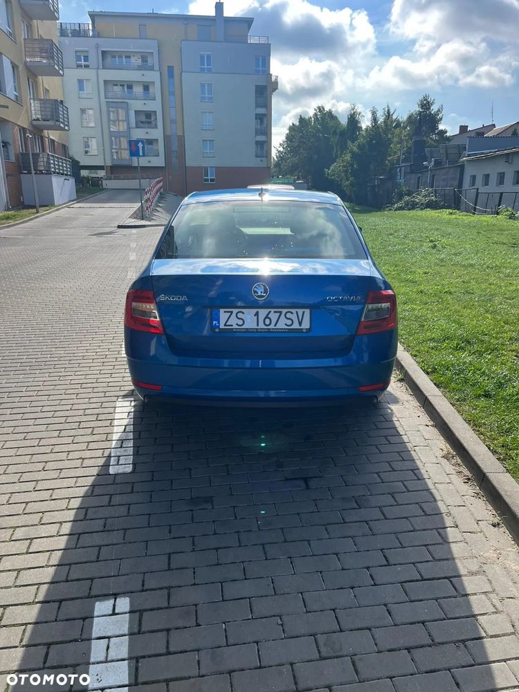 Skoda Octavia 2.0 TDI Style DSG - 5