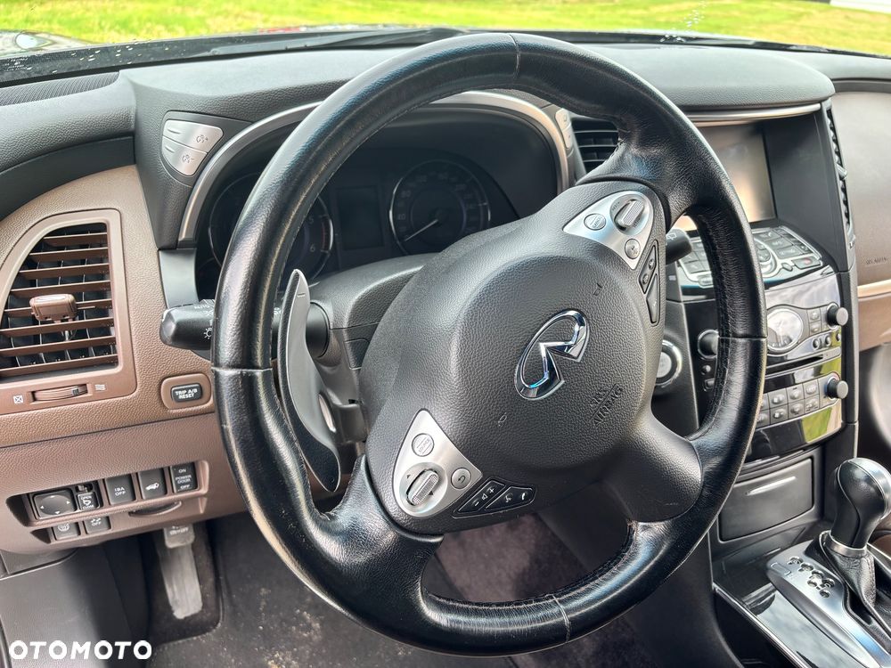 Infiniti Q70 3.0d S Premium - 15