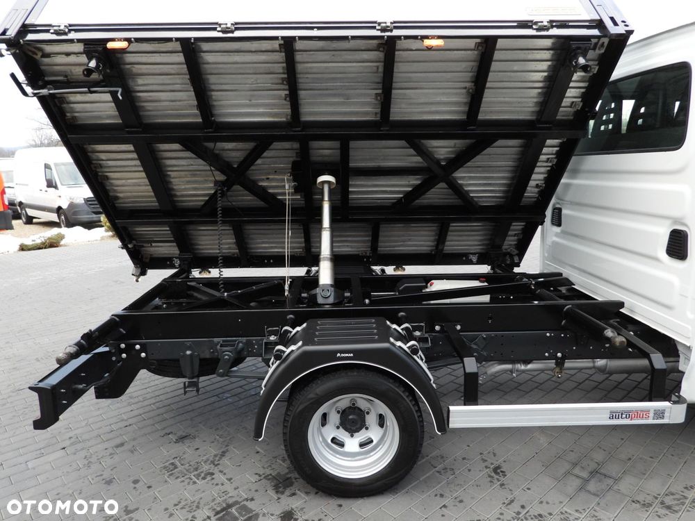 Iveco DAILY 50C16 WYWROTKA TROJSTRONNA PODWÓJNA KABINA DOKA 6 MIEJSC TEMPOMAT PNEUMATYKA BLIŹNIACZE KOŁA KLIMATYZACJA  160KM - 25