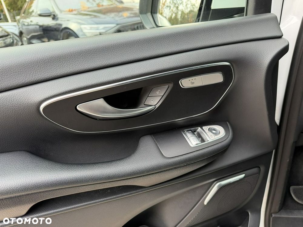 Mercedes-Benz Klasa V 2023