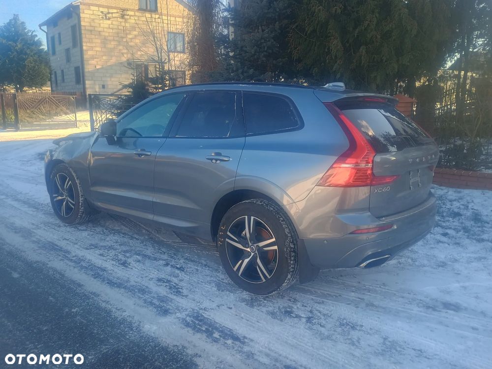 Volvo XC 60 T5 AWD Geartronic RDesign - 9