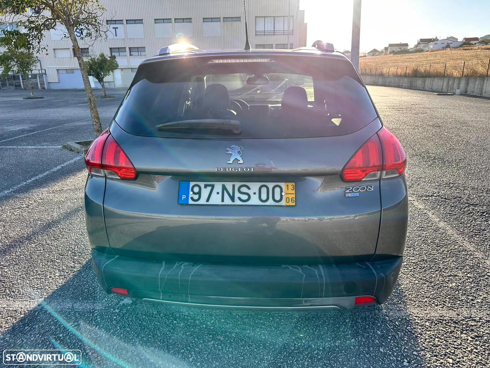 Peugeot 2008 1.6 e-HDi Allure - 3