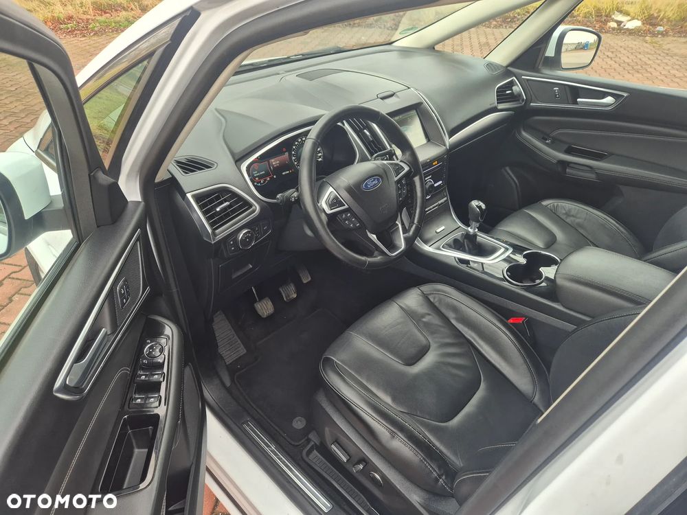 Ford S-Max 2.0 TDCi 4WD Titanium - 18