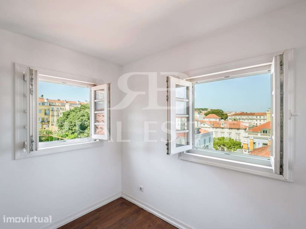 T2+1 com Vista no Chiado - coração de Lisboa - Grande imagem: 3/32