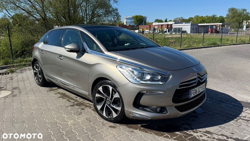 Citroën DS5 2.0 HDi Hybrid4 SoChic MCP - 1