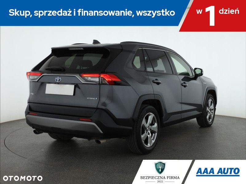 Toyota RAV4 - 6