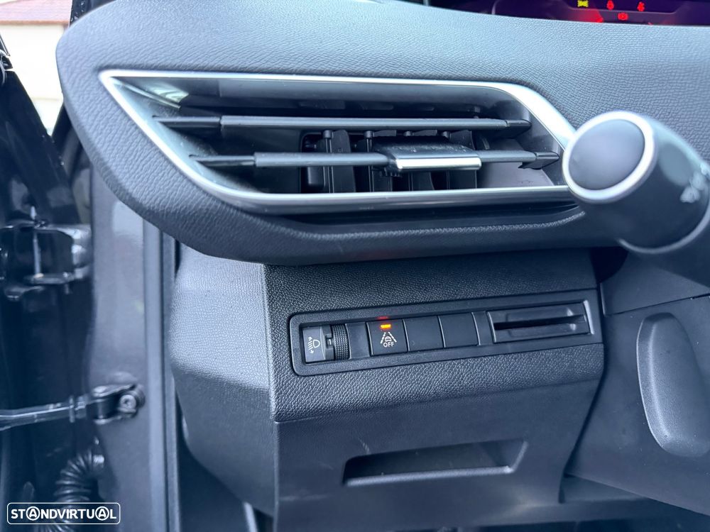 Peugeot 3008 1.5 BlueHDi Allure - 24