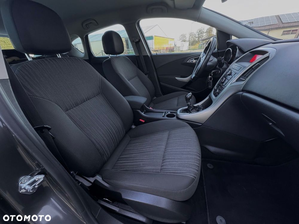 Opel Astra 1.4 Turbo Edition - 28