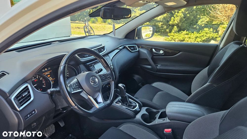 Nissan Qashqai 1.3 DIG-T MHEV N-Connecta Xtronic - 10