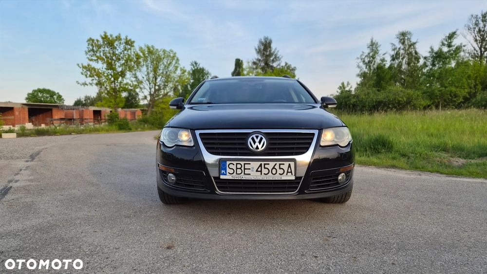 Volkswagen Passat 2.0 TDI Comfortline DSG - 2
