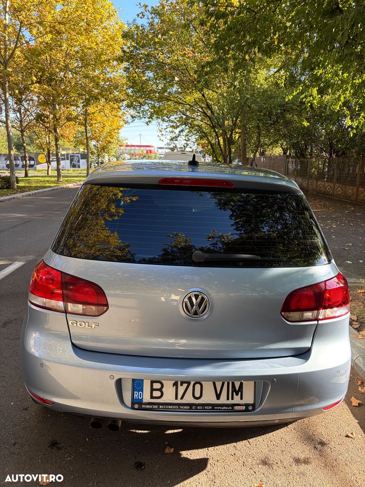 Volkswagen Golf - 2