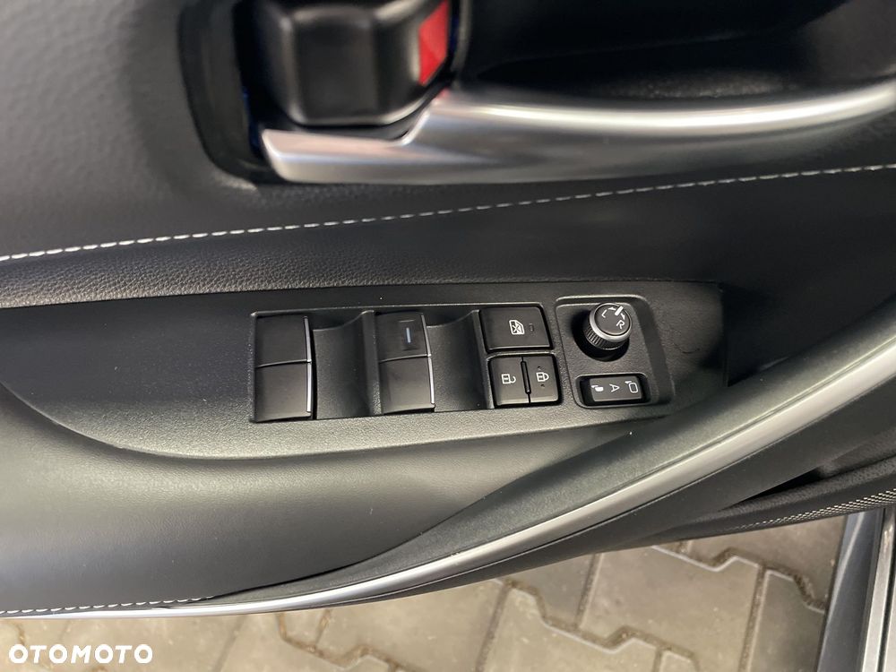 Toyota Corolla 1.8 Hybrid Style - 11