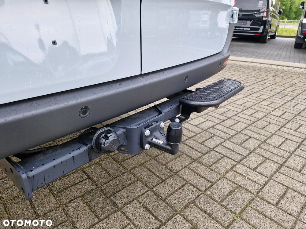 Mercedes-Benz Sprinter - 10