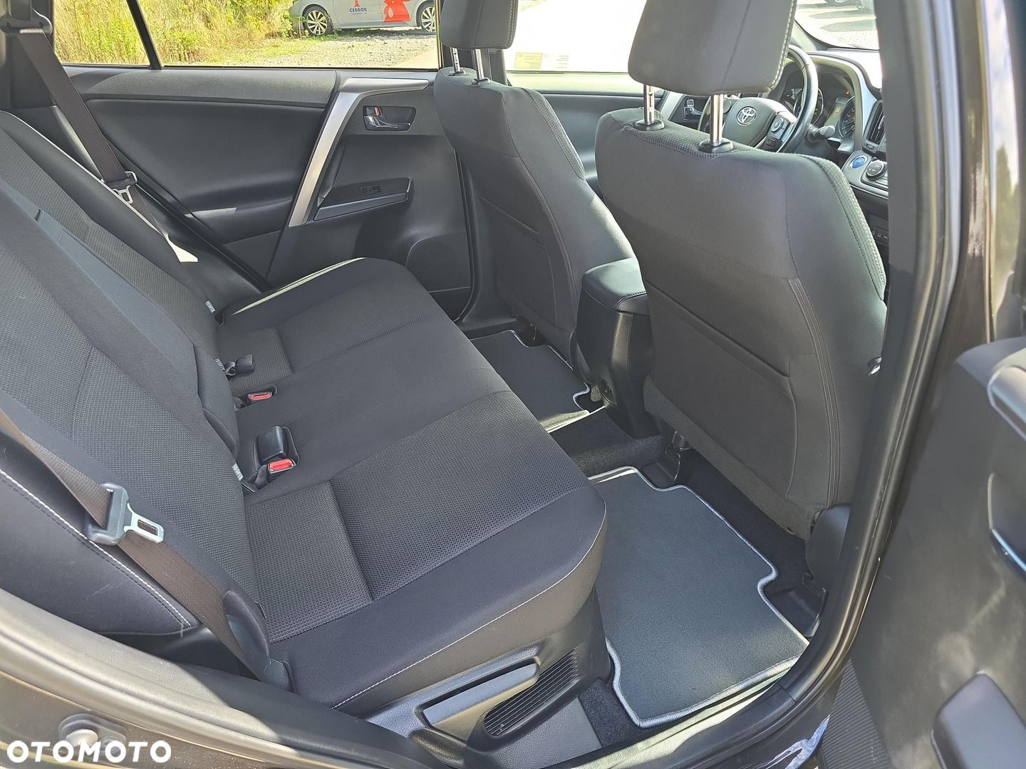 Toyota RAV4 Hybrid Premium 4x4 - 9