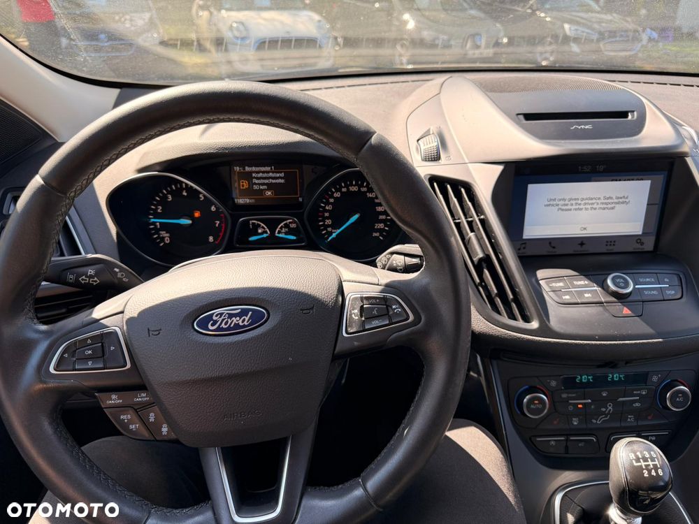 Ford Kuga - 14