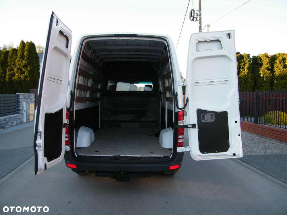 Mercedes-Benz Sprinter - 8