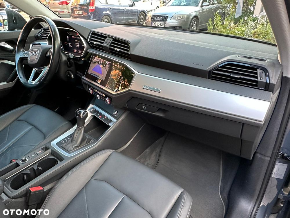 Audi Q3 2.0 TDI S tronic design - 9