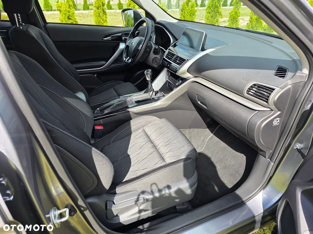 Mitsubishi Eclipse Cross 1.5 T Invite Plus - 17