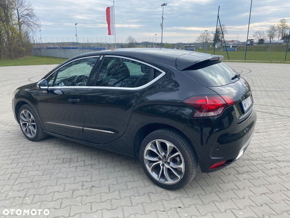 Citroën DS4 1.6 e-HDi SoChic MCP - 13