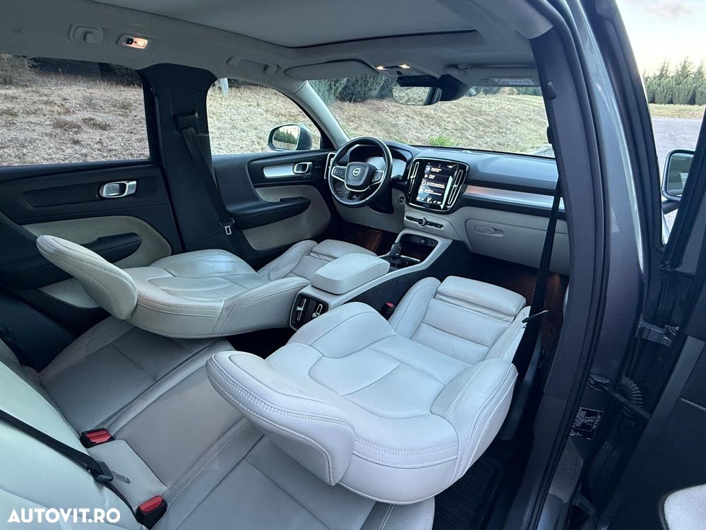 Volvo XC 40 D4 AWD Geartronic Momentum Pro - 8