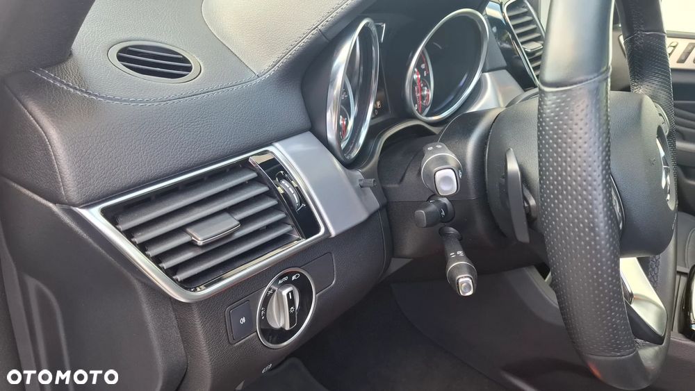 Mercedes-Benz GLE - 10