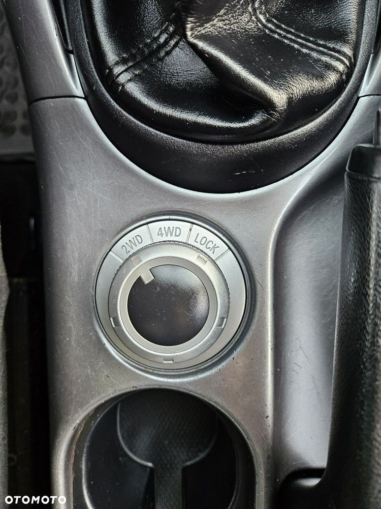 Mitsubishi Outlander - 18