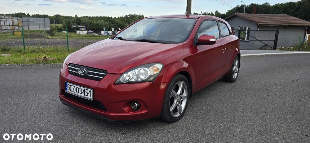 Kia Ceed - 1