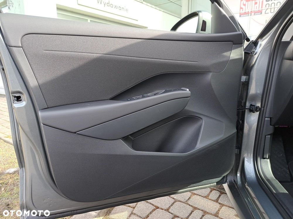 Volkswagen T-Roc 1.5 eTSI Life DSG - 12