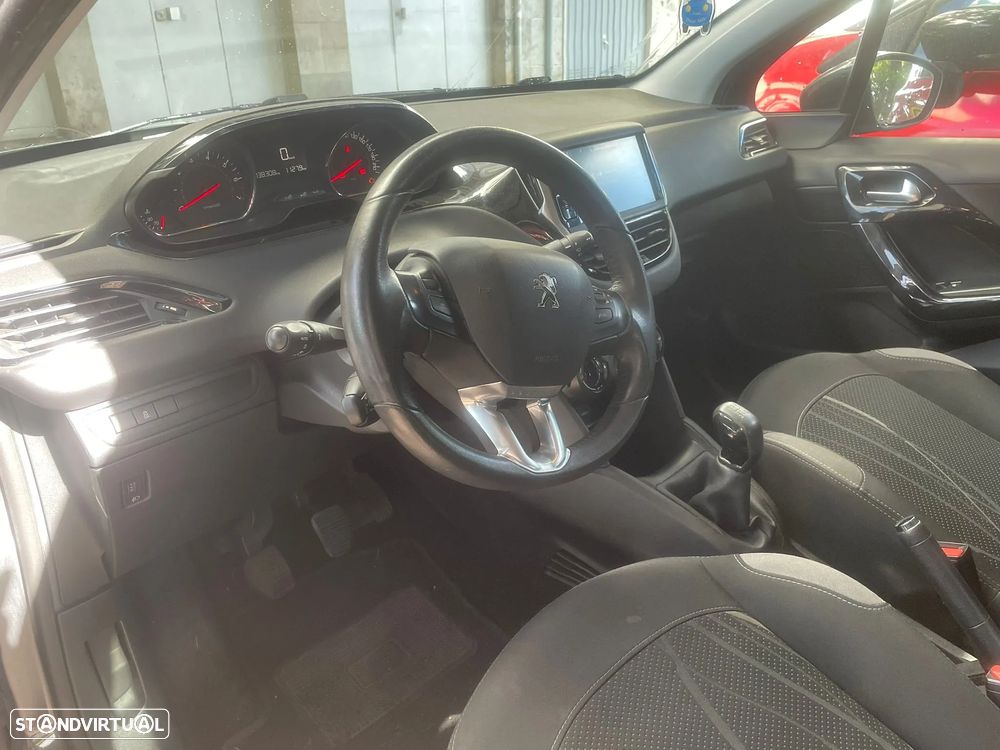 Peugeot 208 1.2 VTi Access - 7