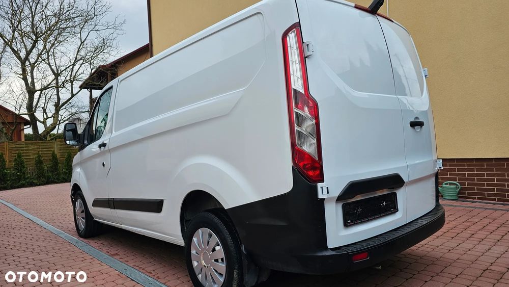 Ford Transit Custom - 22
