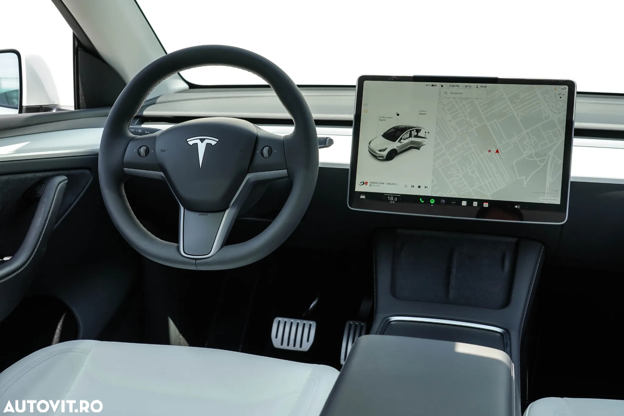 Tesla Model Y Performance Dual Motor AWD - 13
