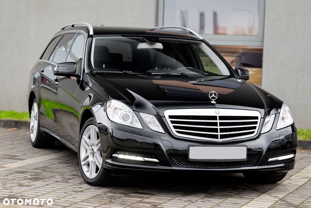 Mercedes-Benz Klasa E 300 BlueTEC HYBRID 7G-TRONIC Avantgarde - 4