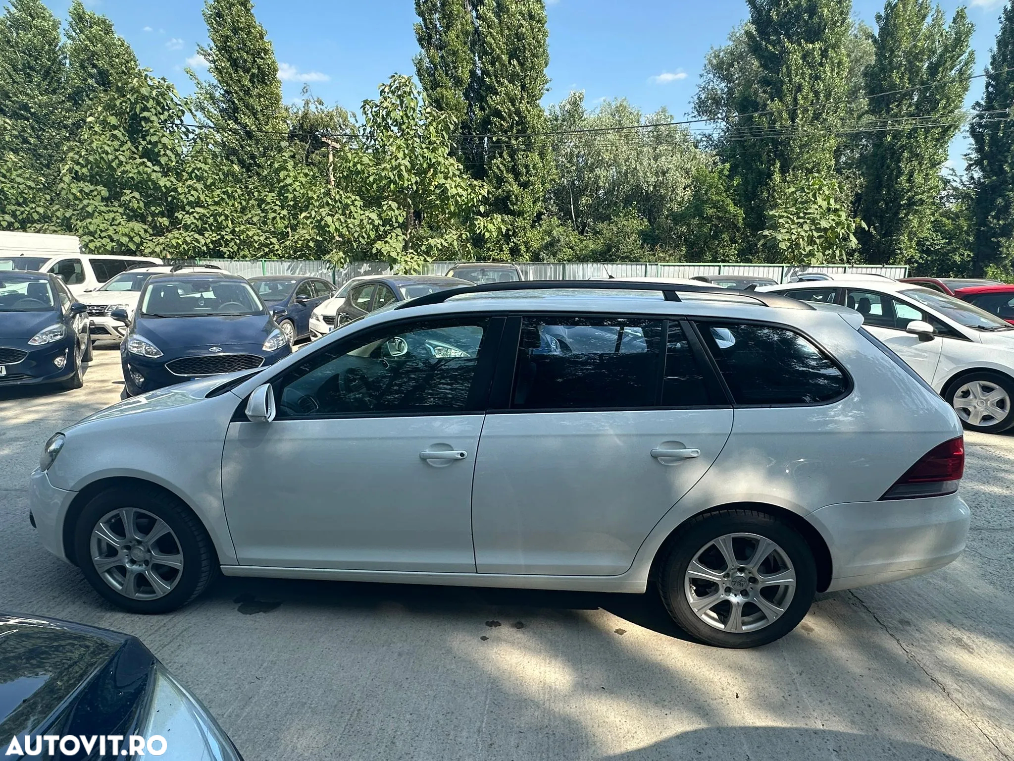 Volkswagen Golf - 8