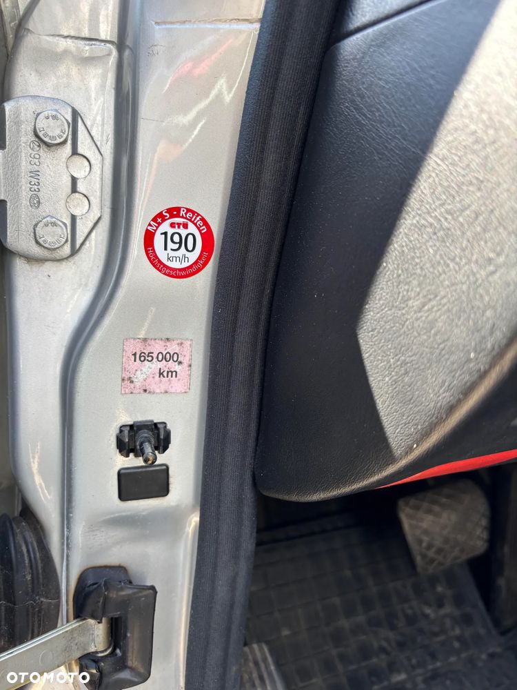 Mercedes-Benz Klasa E - 37