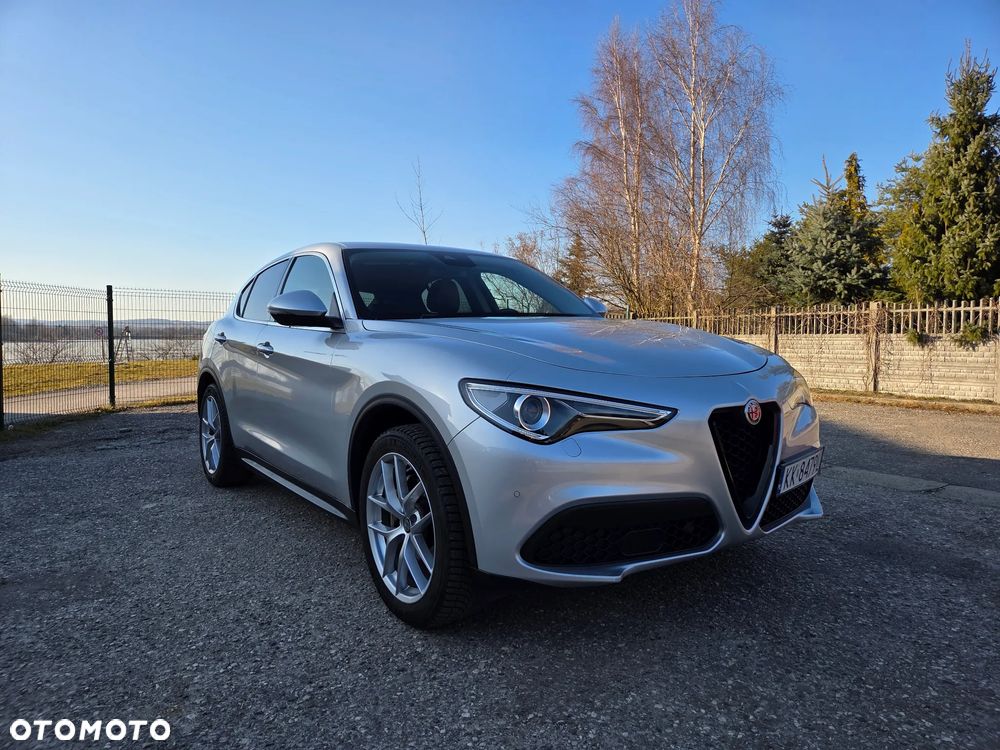 Alfa Romeo Stelvio - 10