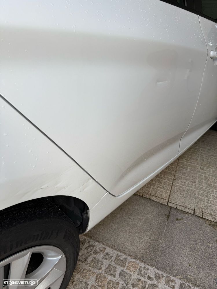 Renault Zoe (s/ Bateria) 41 kwh Life - 8