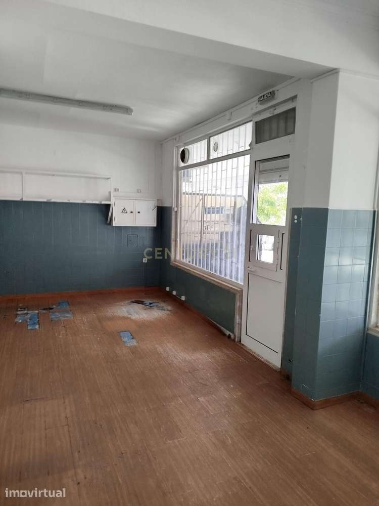 Loja com 25 m2 na Rebelva/Carcavelos - Grande imagem: 5/11