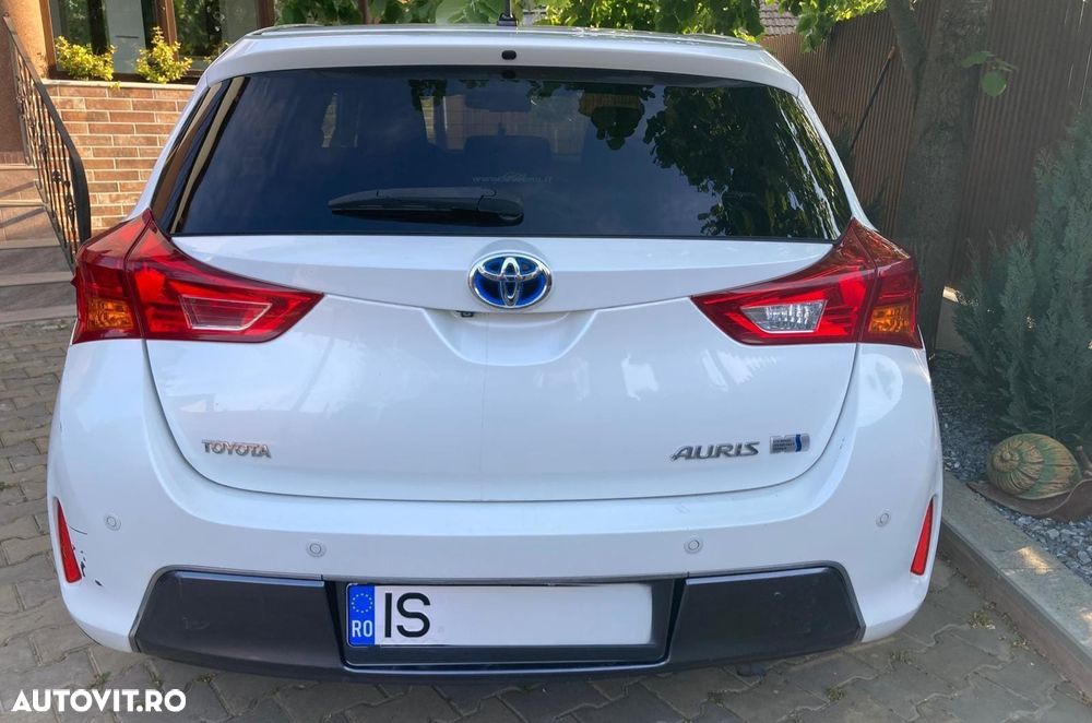 Toyota Auris 1.8 L VVT-i Luna - 3