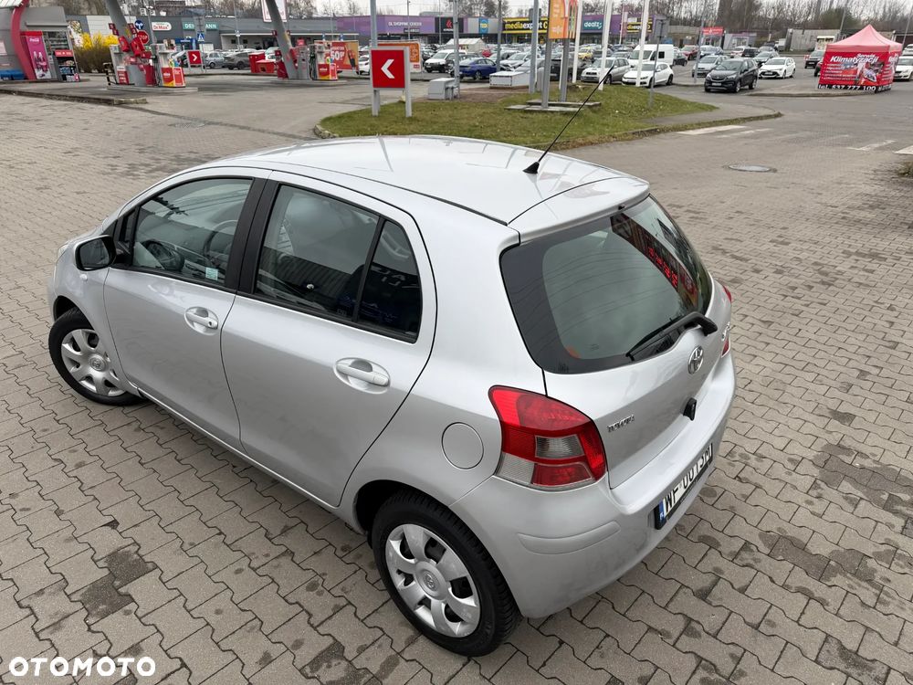 Toyota Yaris 1.33 Active - 8