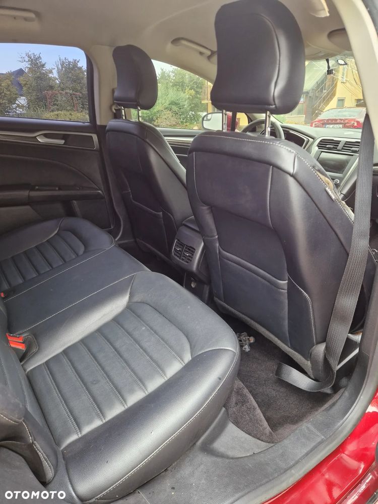 Ford Fusion 2.0 EcoBoost Titanium - 20