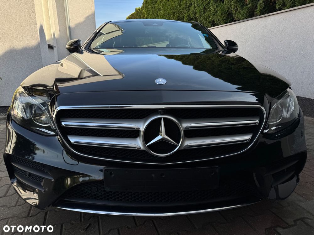 Mercedes-Benz Klasa E 200 9G-TRONIC AMG Line - 3