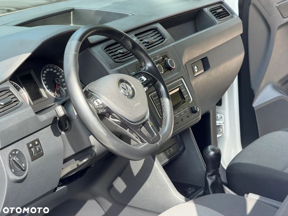 Volkswagen CADDY VAN MINIBUS 5cio Osobowy z Homologacją cięż. N1. Ładowność 707kg +5os. Mocny 2.0TDI Euro6, Bogate wyposażenie Reflektory Bi-KSENONOWE + Światła LED, Kierownica skórzana wielofunkcyjna, Tempamat, Ogranicznik, St. Radia oraz pełen komputer z kier. Czujniki cofania, Bezwypadkowy pełen serwis ASO VW - 28