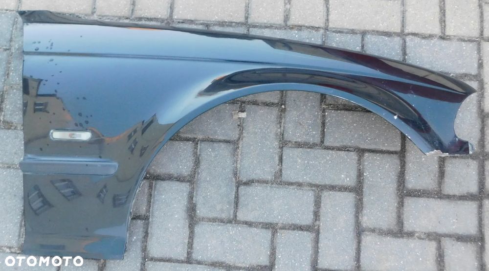 błotnik prawy przód BMW E46 sedan kombi przed lift schwarz - 1