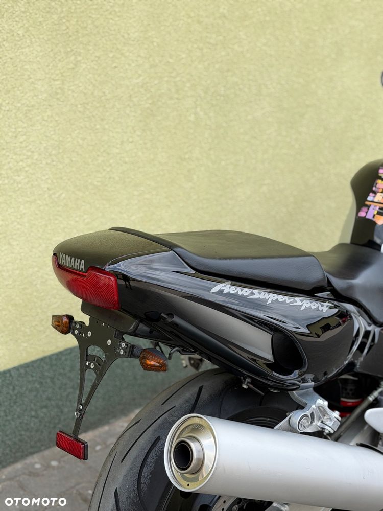 Yamaha Thunderace - 11