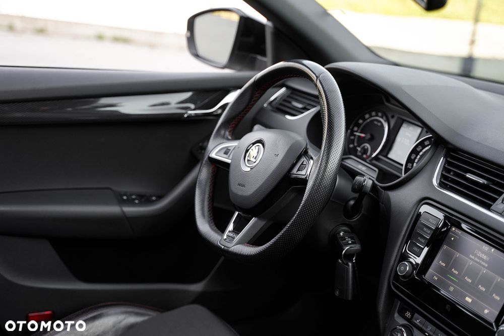Skoda Octavia 2.0 TDI RS DSG - 14