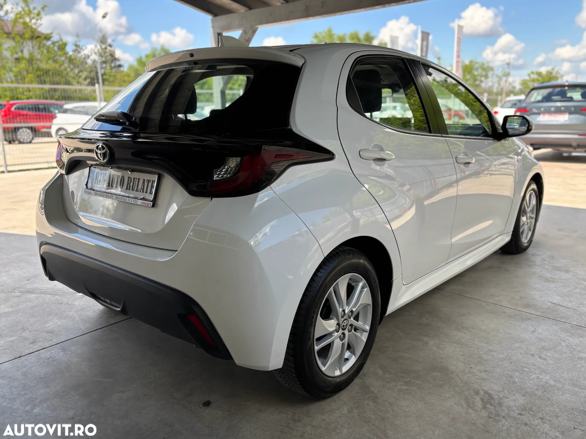 Toyota Yaris - 8