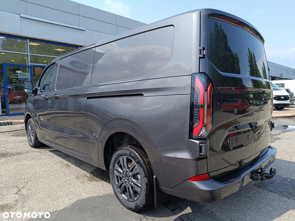 Ford Transit Custom Van Limited 2.5 232KM PHEV L2 320 - 6