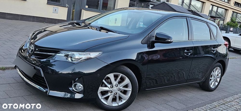 Toyota Auris 1.33 Dual-VVT-i START Edition - 1